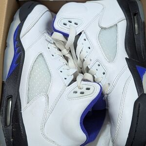 Jordan 1 Low GS in Palomino and Wild Berry